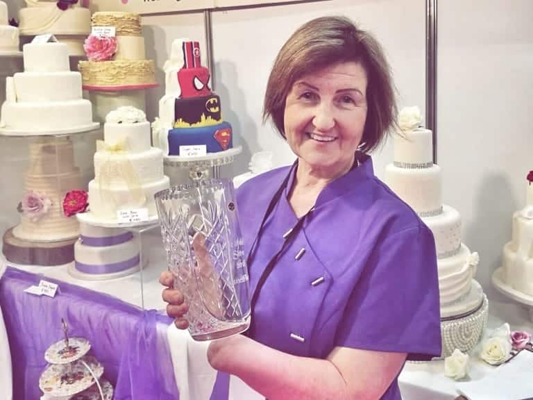 Bernadette Kennelly - Wedding Cakes Specialist